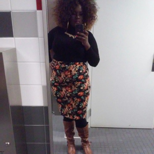 blackladyjeanvaljean:  cozy punk librarian aesthetic is going great