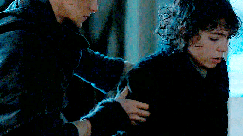 alohamochridhe: requested by Anon: Claire + fussing over Fergus in s2
