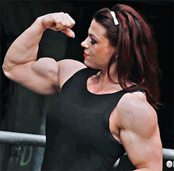 boltonsmusclesandcomics:  Elena Oana Hrepaca   The set of ab muscles are awesome. How long did they take to achieve?