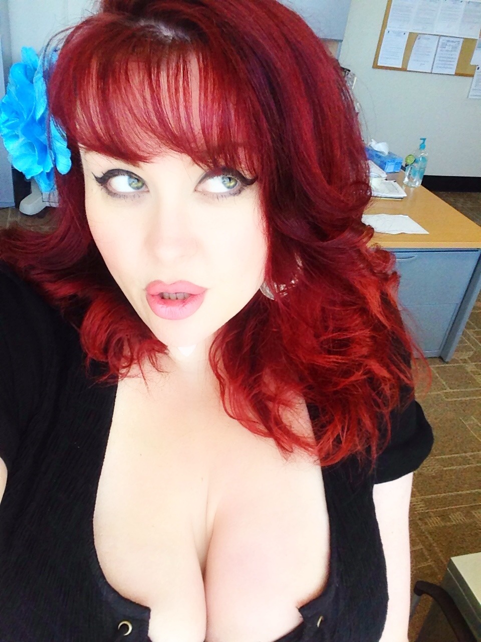 littlebunnysunshine:  working hard? no, hardly working but i am in my office and