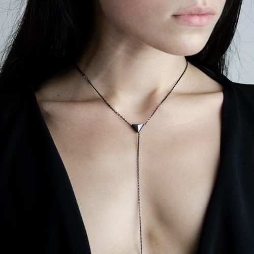 #macabregadgets PYRAMID BONDAGE | MACABREGADGETS.COM#bodyjewelry #silverjewelry #bodypiece #veganfas