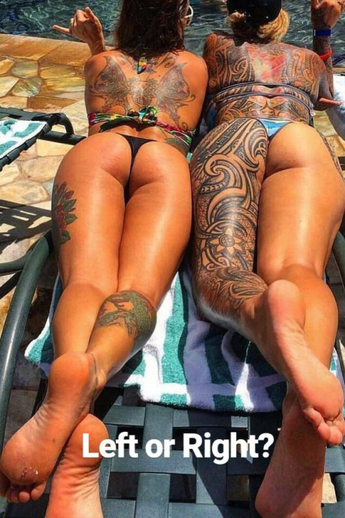 lachingon:  atrin-t:  So sexy toes and soles look at those asses  Both