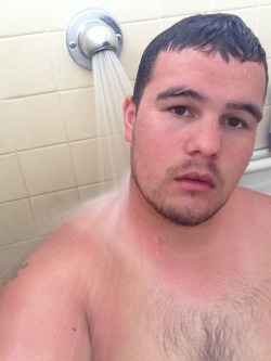 sandfda90:  Got bored on vacation and tool pictures of myself in the shower lol 