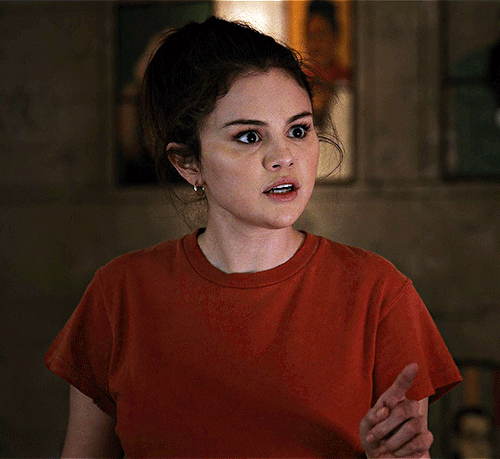 SELENA GOMEZ as MABEL MORA Only Murders in the Building, S1E9