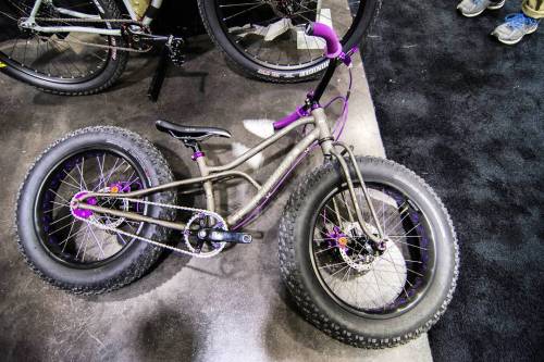 drunkcyclist:  This 20inch fatbike that @oddity_cycles made for his son, is badass #nahbs2016 (at Sa