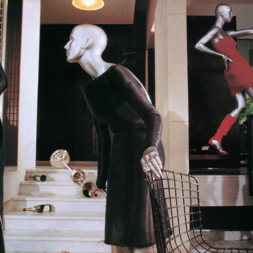 skulsakz:“So Chic So Spectacular” by Steven Meisel for Vogue Italia, September 1998Adorooooo