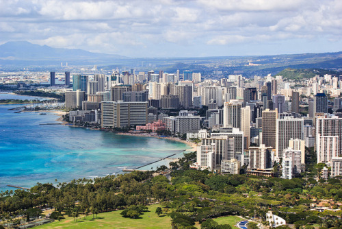 Waikiki Beach by ashleiggh on Flickr.Honolulu, Hawaii, USA