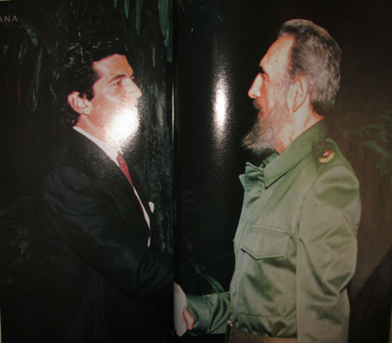 John and Carolyn — John F. Kennedy Jr. shaking hands with Fidel...