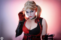 hotcosplaychicks:  Harley Quinn (Arkham City)