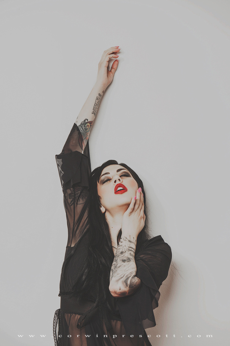 corwinprescott:  &ldquo;Love Me Like I’m not Made of Stone&rdquo;Philadelphia,