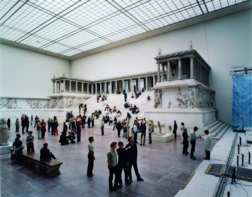 We’re celebrating World Photography Day with Thomas Struth’s “Pergamon Museum I, Berlin,” on view in