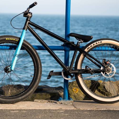 plussizebmx:  Today’s #PSBMXBikeoftheDay is not the prettiest ever but the description from Charlie 