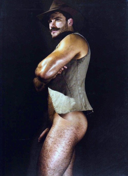 taomn:  Karlose Papastergiou (aka Karlosehair) by Paul Freeman First photo is a self-portrait