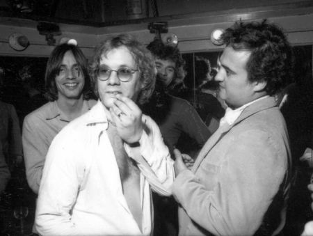 jennylandia:
“Jackson Browne, Warren Zevon, and John Belushi backstage, 1979.
”