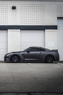 vistale:  Matte Black R35 | via