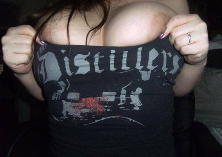 NICE BIG TITS AND ASS