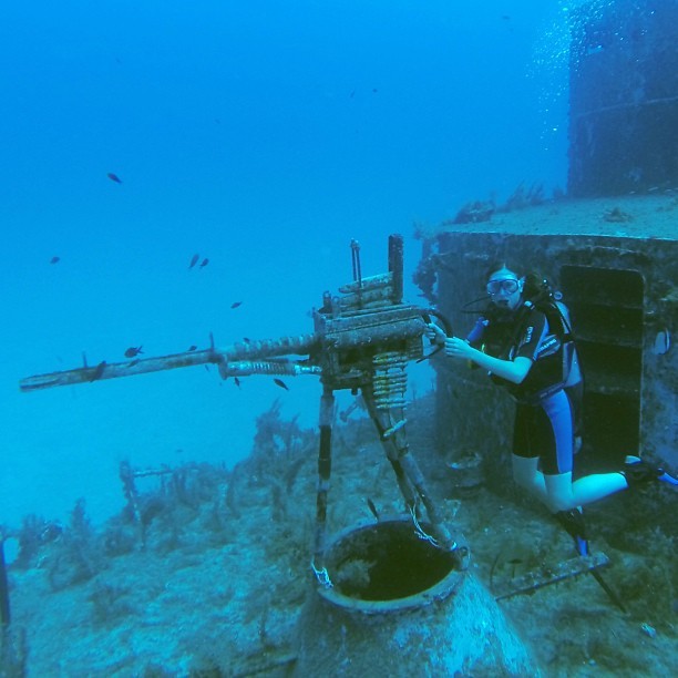 dirty-gunz:  gunsgeargallantry:   raynikovacs:  Gun on the Rozi shipwreck in Malta