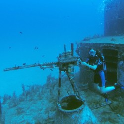 dirty-gunz:  gunsgeargallantry:   raynikovacs:  Gun on the Rozi shipwreck in Malta #malta #scuba #gopro @goprooftheday #padi @padi #travel  YO! Bring it up and drop it off at my house!   yo that looks like live ammo