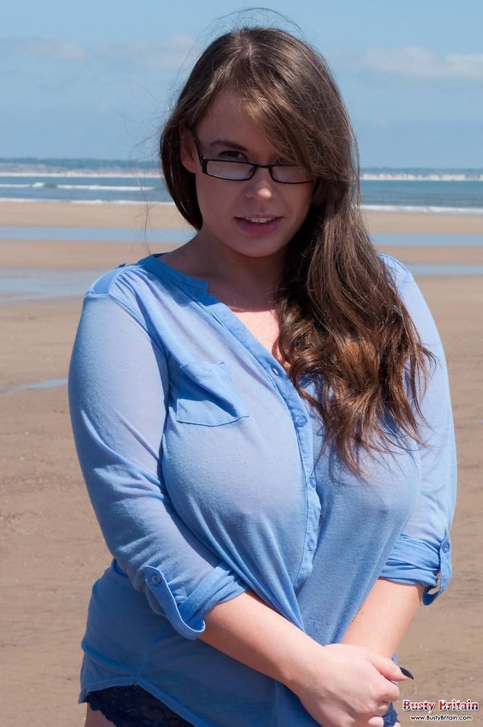 titsintops:  Let’s get you in the water 