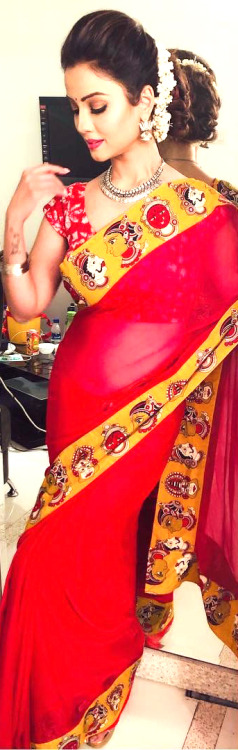 indiangalz: See more hot babes in saree: www.indiangalz.com/babes-in-sarees/ Follow our insta