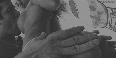 prayfukkdie:Grabbing butt.. Things that make you go Grrrr