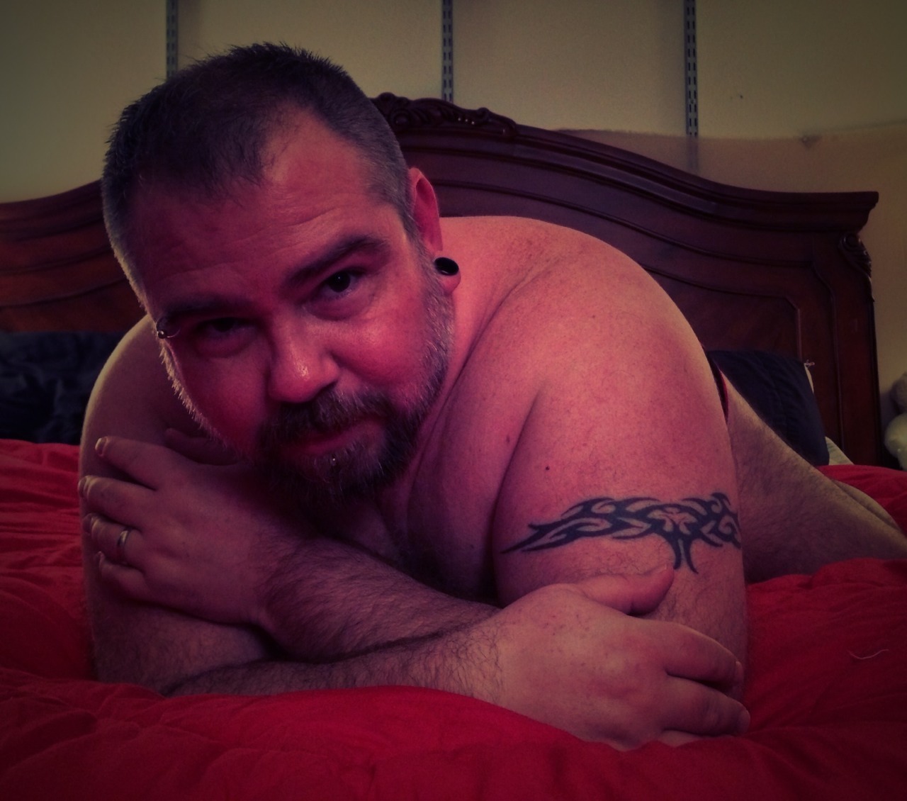insidebearspants:  that tatto is just too tempty 