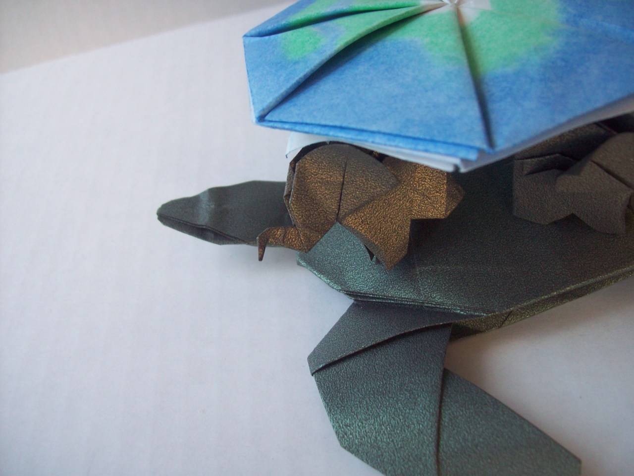 copperbadge:  knottahooker:  foldswithinfolds:  The Discworld Folded by Annalisa for
