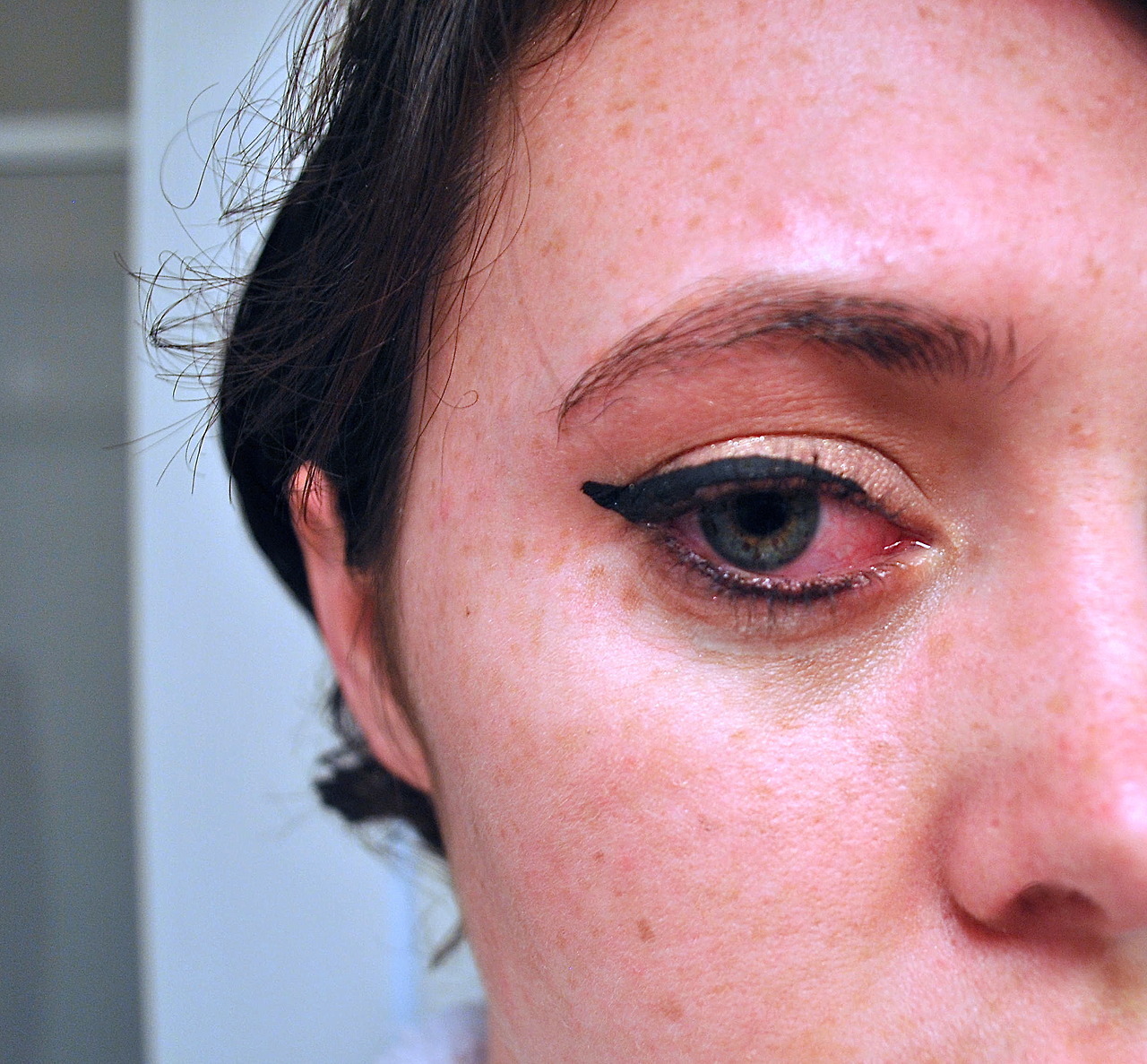 musicofthestage:there are two photo series i’ve seen around tumblr that have caught