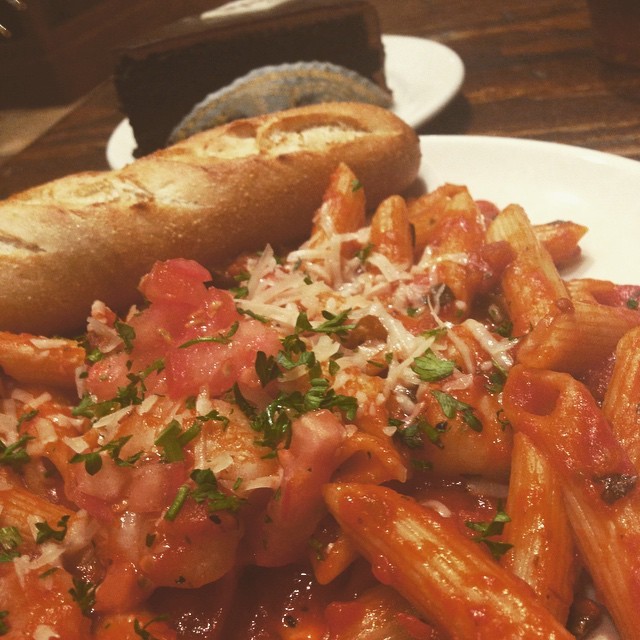 I&rsquo;m obsessed!!! #ShrimpPasta #ChocolateTorte  (at La Madeline French Bakery)