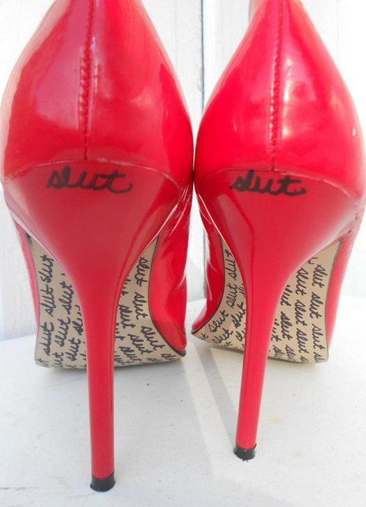 sissydebbiejo:  Perfect slut shoes