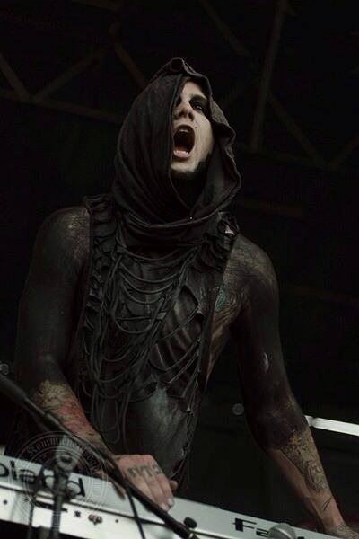 fuck-until-we-overd0se:  Josh Balz + ripped poncho thing appreciation post. Not my