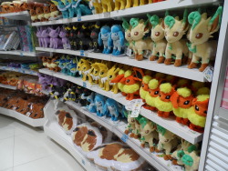 axintus:  buy me them all and ill date you