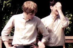 skyluxer:  Niel playing hard to get 