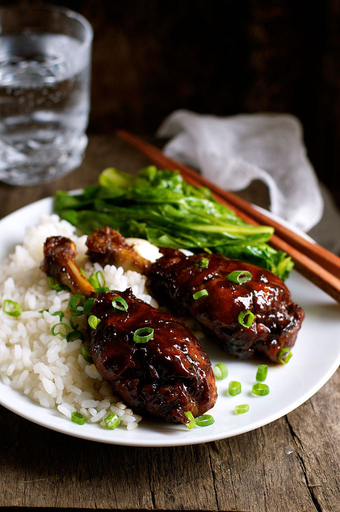 do-not-touch-my-food:    5 Ingredient Sticky Balsamic Drumsticks   