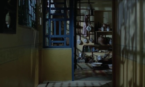 natsukimn: The Scent of Green Papaya (Tran Anh Hung, 1993): empty spaces