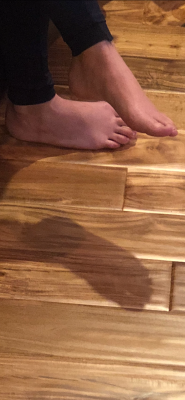 wvfootfetish:  Beautiful feet of a friend.  Great soles.