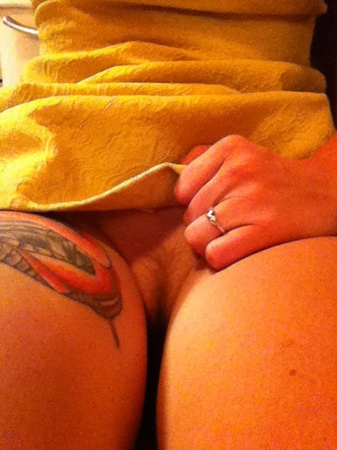 camwhorements:  This is what happens when I’m bored and drunk at a wedding.  I