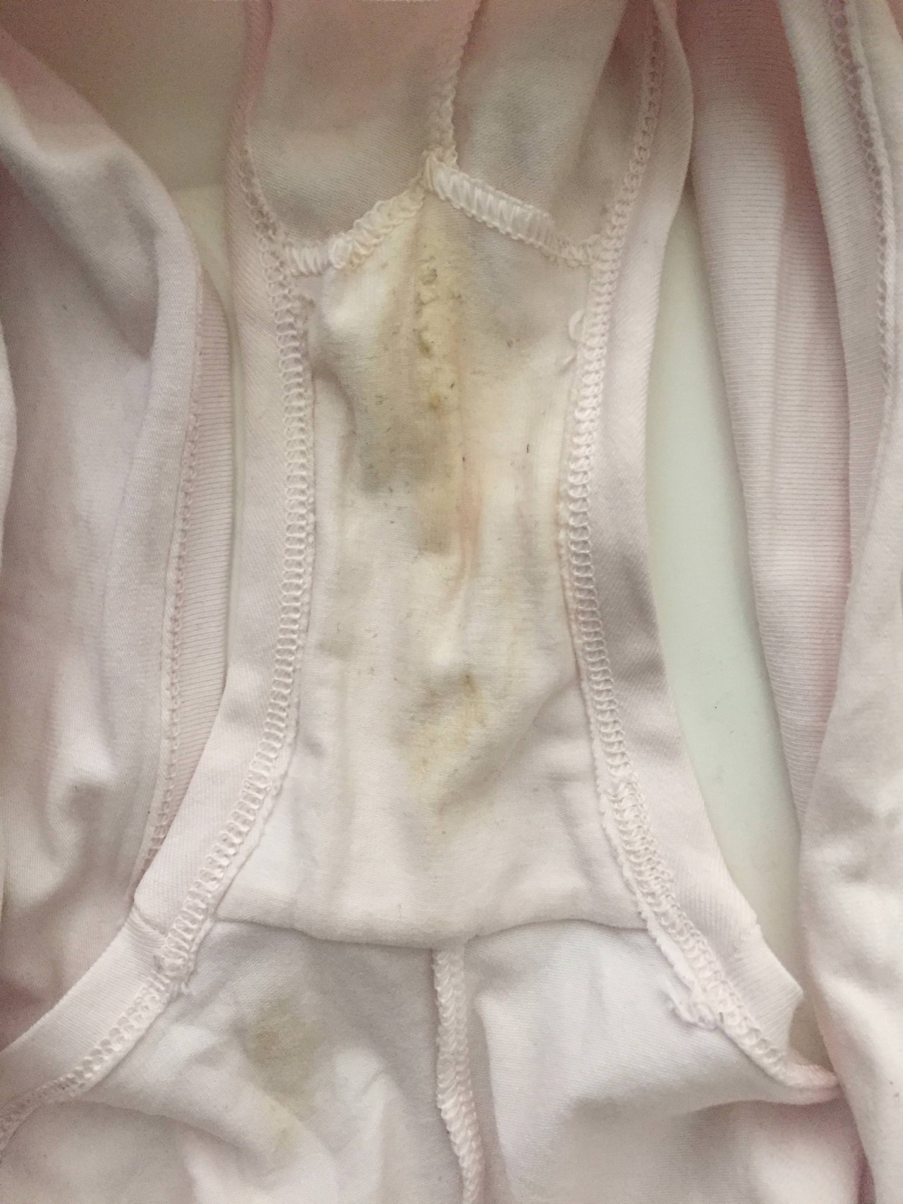mrmeethre3:  Follow me for more hi quality photos of beautiful panties!