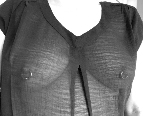 women-with-huge-nipple-rings.tumblr.com/post/142841781282/
