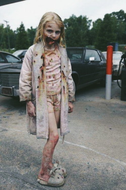 hellyeahhorrormovies:  The Walking Dead.