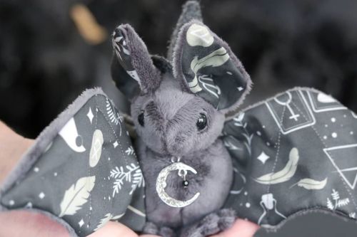 Day 28 of the Sew Scary Bat-o-Ween ⁠ ⁠Available at 5pm EDT ⁠(See my website blog for more info)⁠ ⁠ F