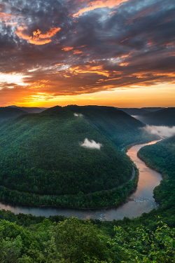 nordvarg:  Grand View, New River Gorge | Robert Clark  