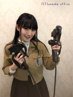 Ishikawa Yui (Seiyuu of Mikasa) shows off