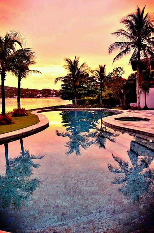 secretsbyangels:  If I was rich, i would look to this view EVERYDAY maybe I should