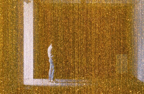 nattonelli:  Felix Gonzalez-Torres - Untitled (Golden), 1995