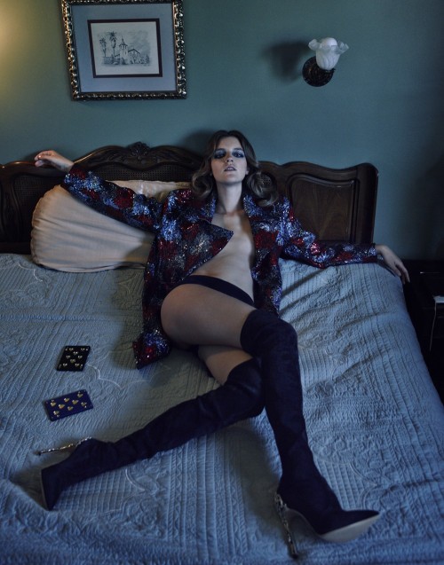 Laura Kampman by Hong Jang Hyun for Mixt(e) Magazine, Fall 2014/Winter 2015 