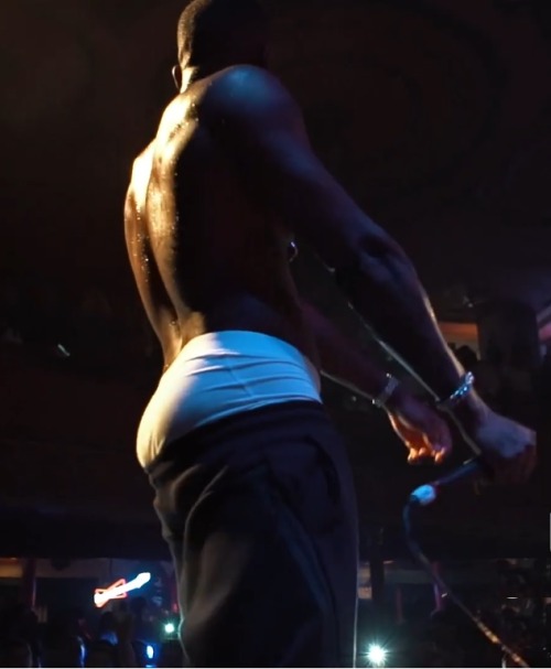 lamarworld1: DaBaby booty