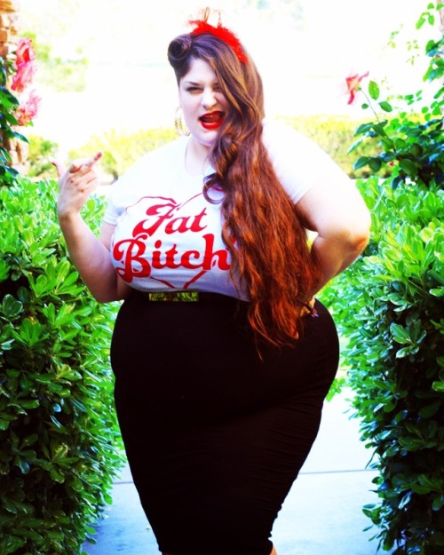 molotowcocktease: I’m fat. Yes, FAT. Fattttt and cute as hell in my @fatgirlflow TShirt &a