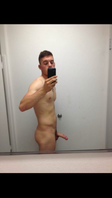 ksufraternitybrother:  Swiffer  KSU-Frat Guy: Over 86,000 followers and 59,000 posts.Follow me at: ksufraternitybrother.tumblr.com