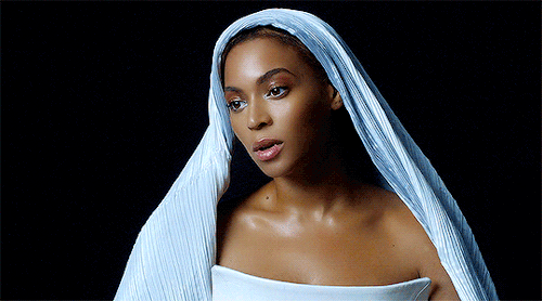 nofrauds:  “I know I’m stronger in the songs than I really am. Sometimes I need